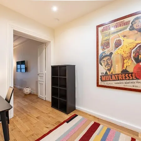 Appartamento Morland - And Cozy Near The Seine Parigi